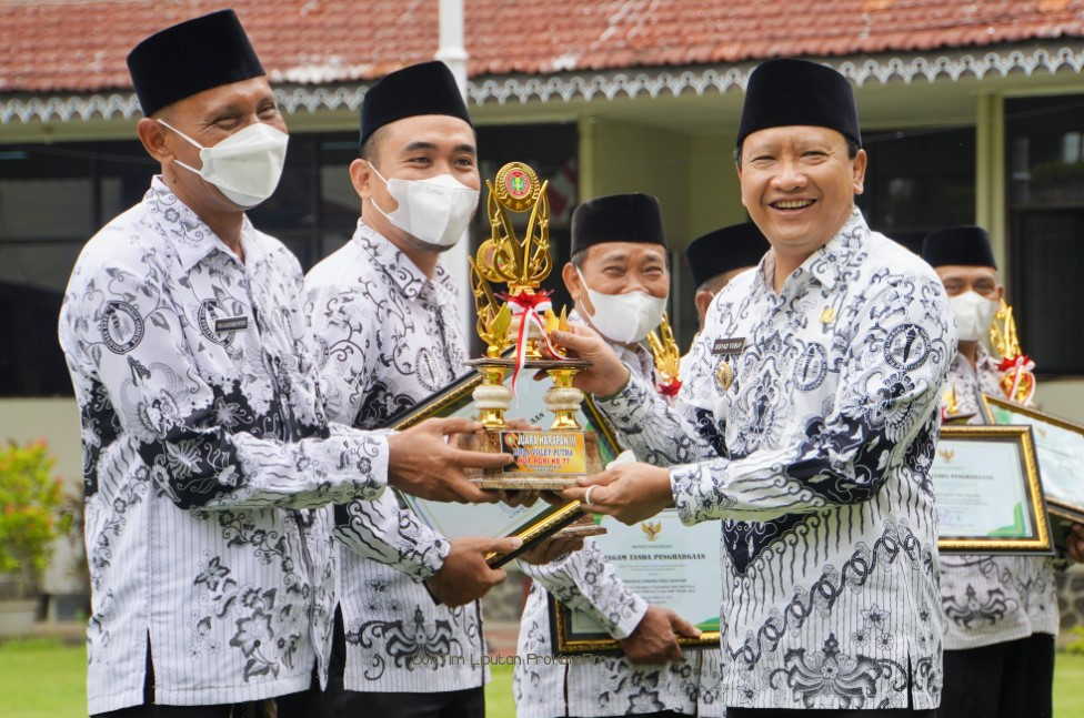 Gambar berita