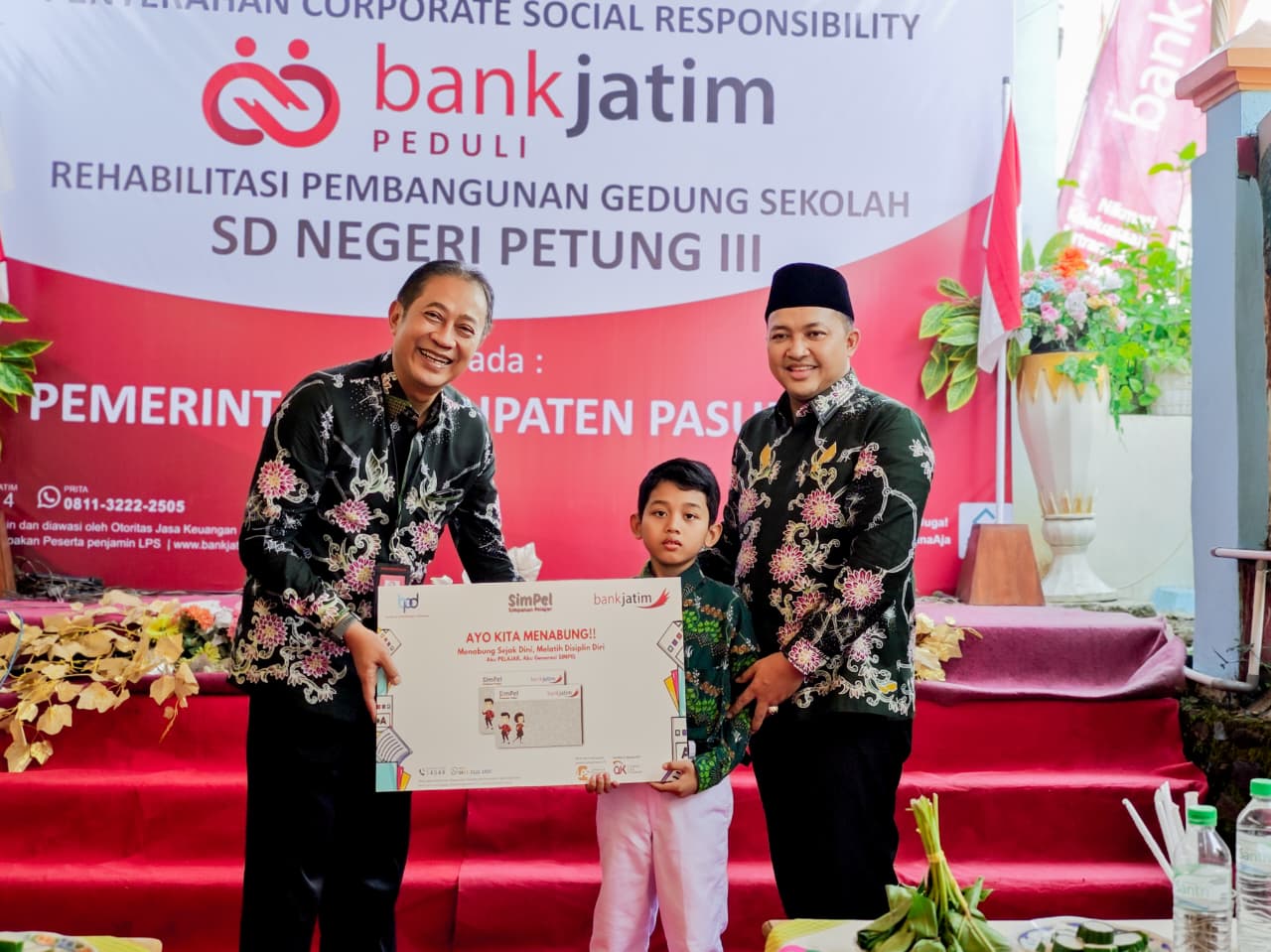 Sampul untuk Penyerahan CSR Bank Jatim Peduli Rehabilitasi Gedung Sekolah SDN Petung III