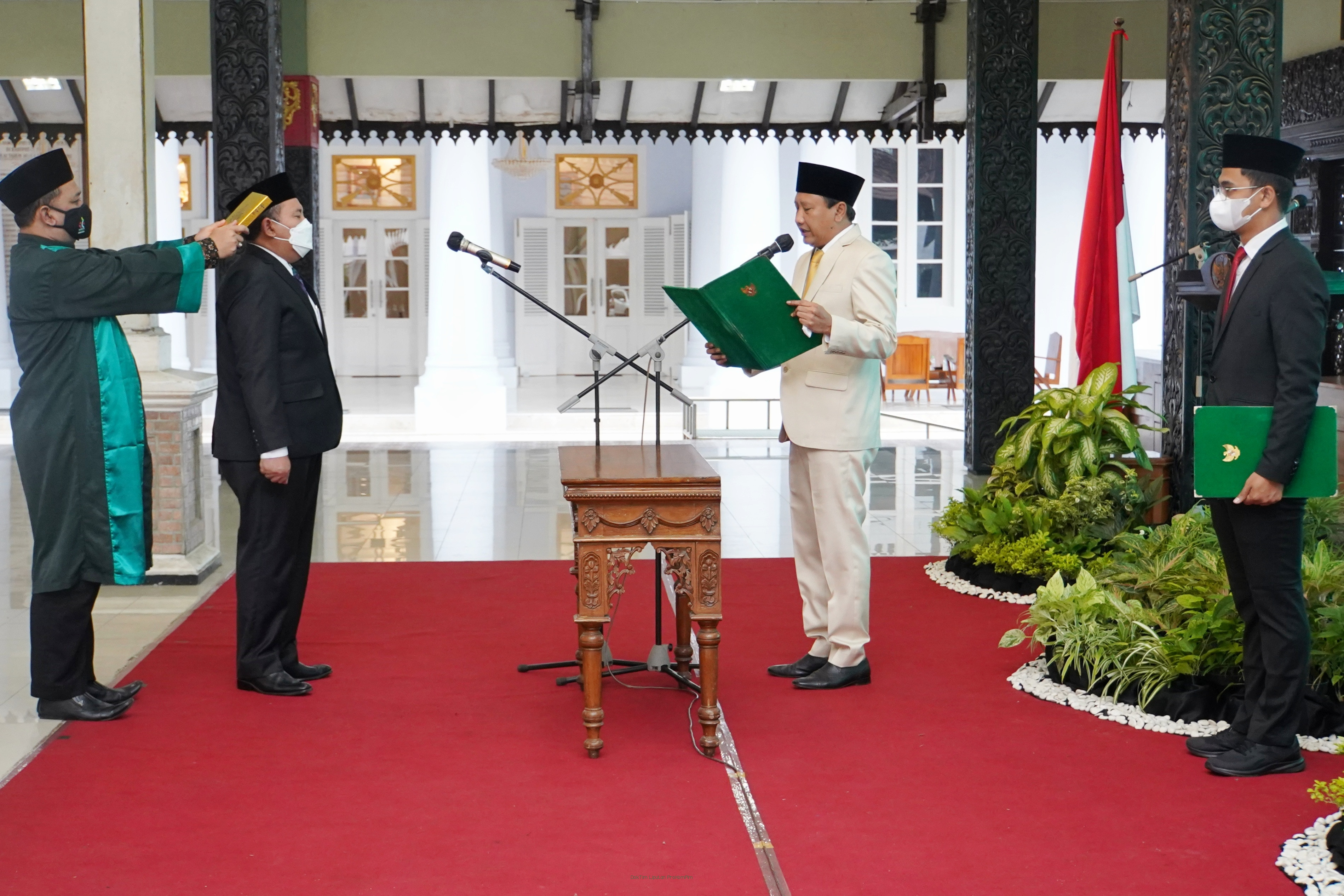 Bupati Lantik Ahmad Khasani Sebagai Penjabat Sekda Kabupaten Pasuruan
