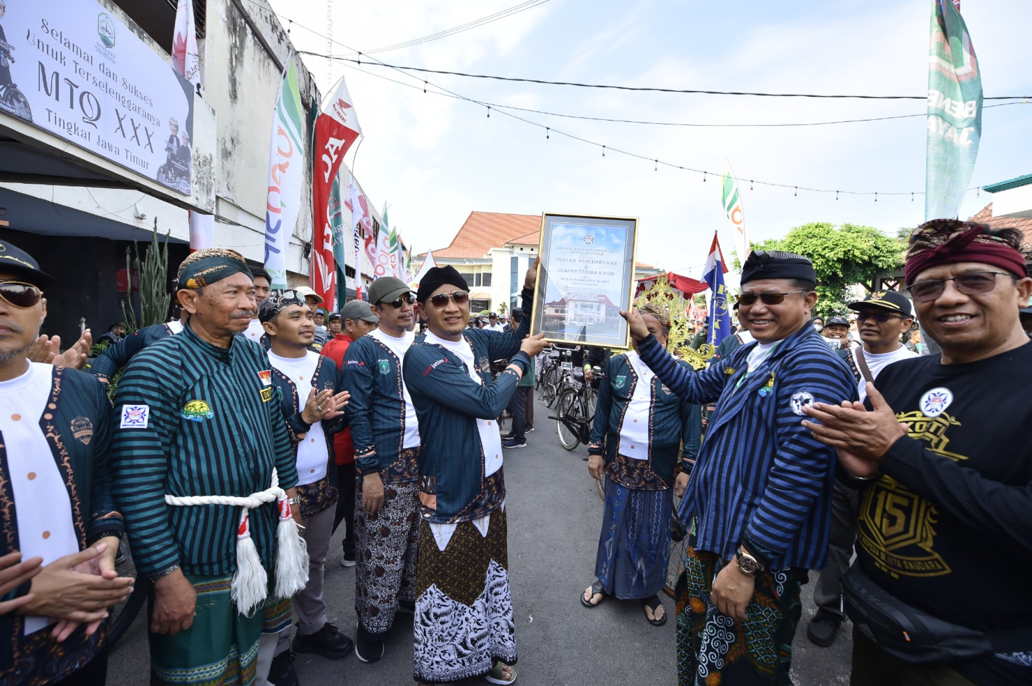 Sampul untuk Ngonthel Bareng Bupati