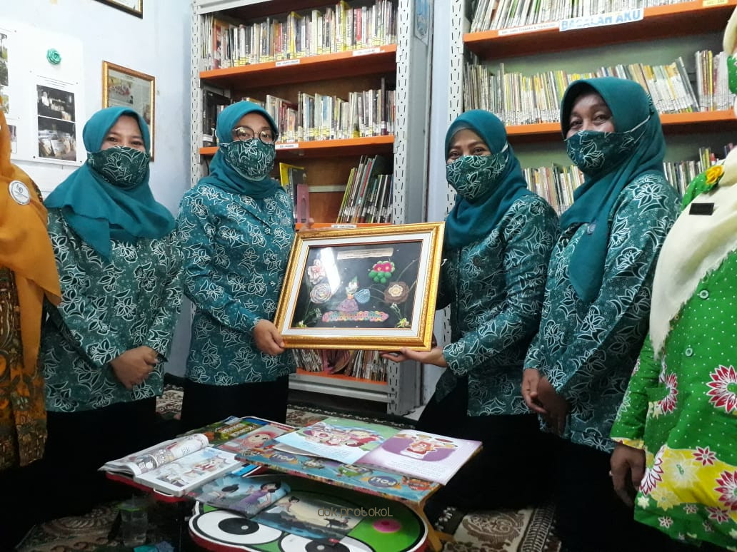Gambar berita