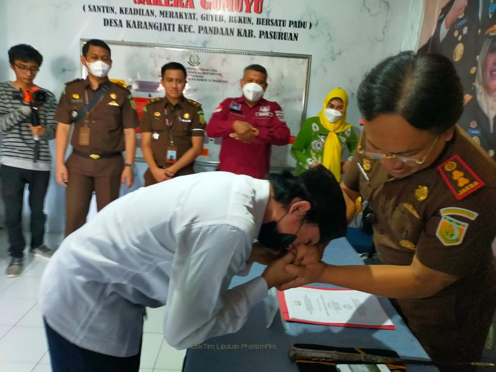 5 Kali, Kejaksaan Negeri Kabupaten Pasuruan Damaikan 2 Warga Berurusan Dengan Hukum 