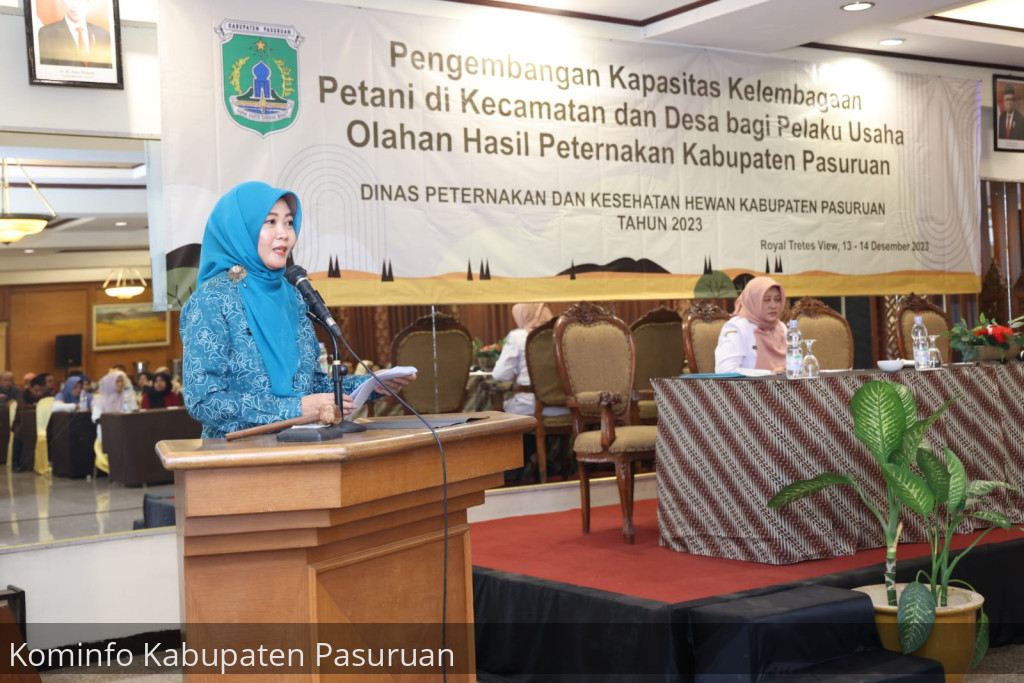 Ketua TP PKK, Luhur Ngudi Setyaningrum Andriyanto Buka Bimtek Pelaku Usaha Olahan Hasil Peternakan