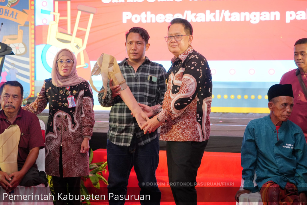 Pj Gubernur Adhy Acungi Jempol Perusahaan Telah Pekerjakan Penyandang Disabilitas