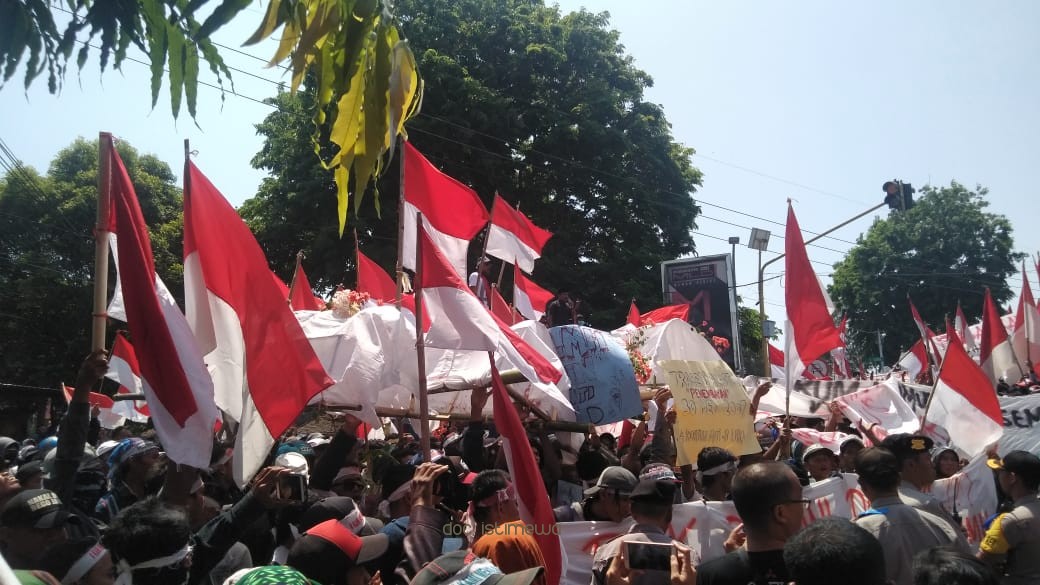 Ribuan Warga 10 Desa Tolak Relokasi, Pemkab Pasuruan Akan Sampaikan kepada Pemerintah Pusat