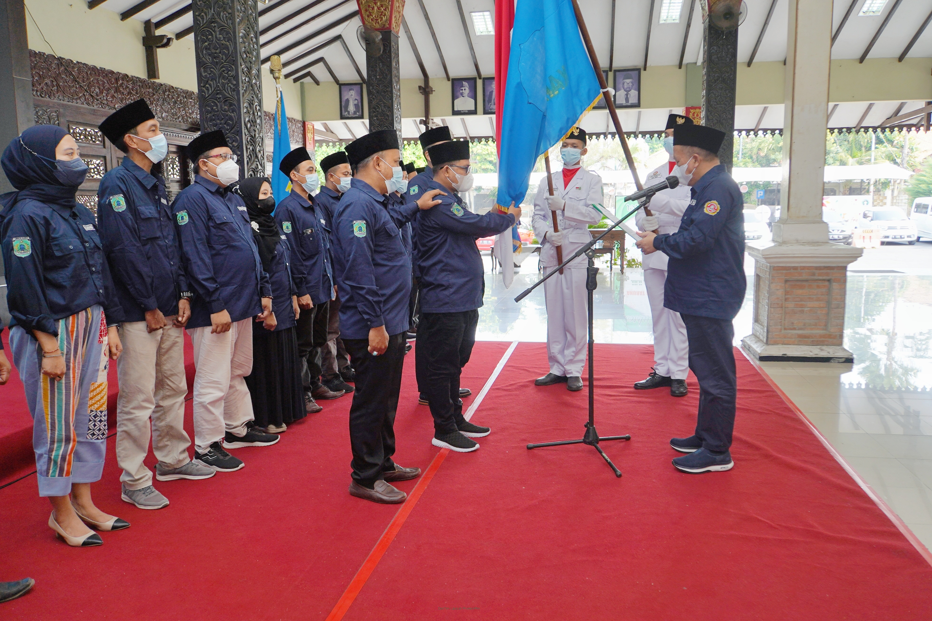 Plh Bupati Mujib Imron Lantik Pengurus Karang Taruna Kabupaten Pasuruan Masa Bhakti 2022-2027