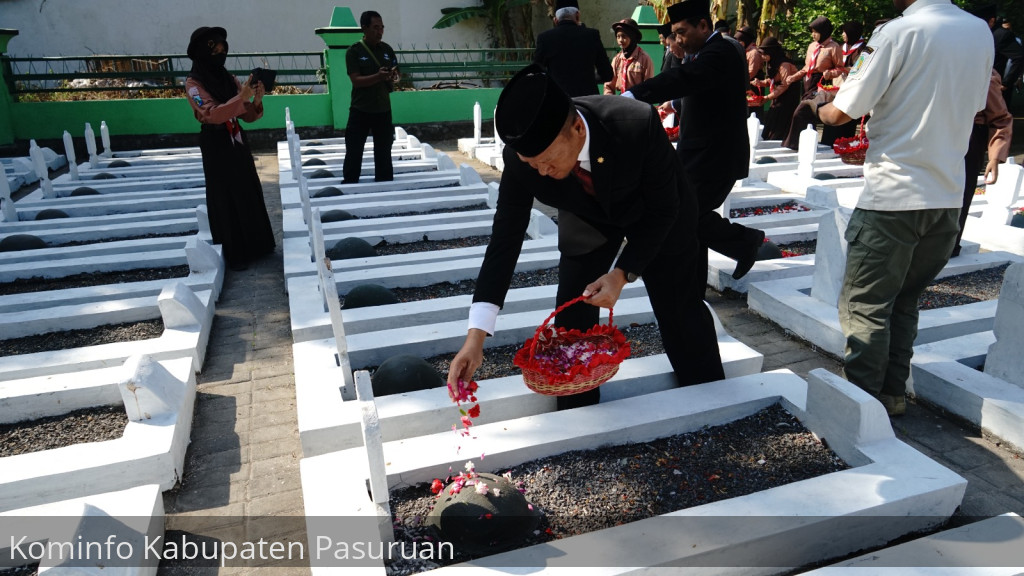 Kenang Perjuangan Pahlawan, Pemkab Pasuruan Gelar Upacara Ziarah Nasional dan Tabur Bunga