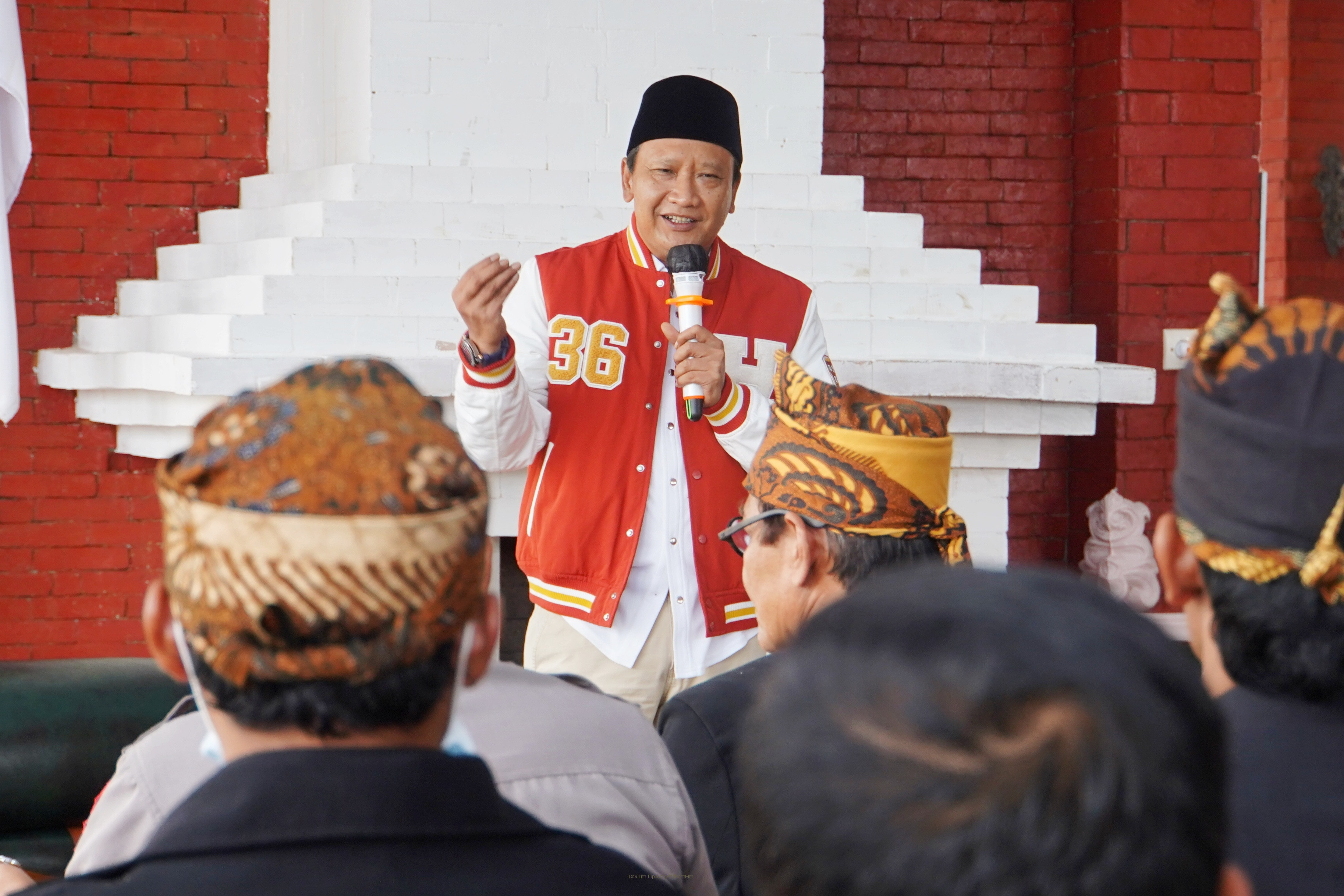 Gambar berita