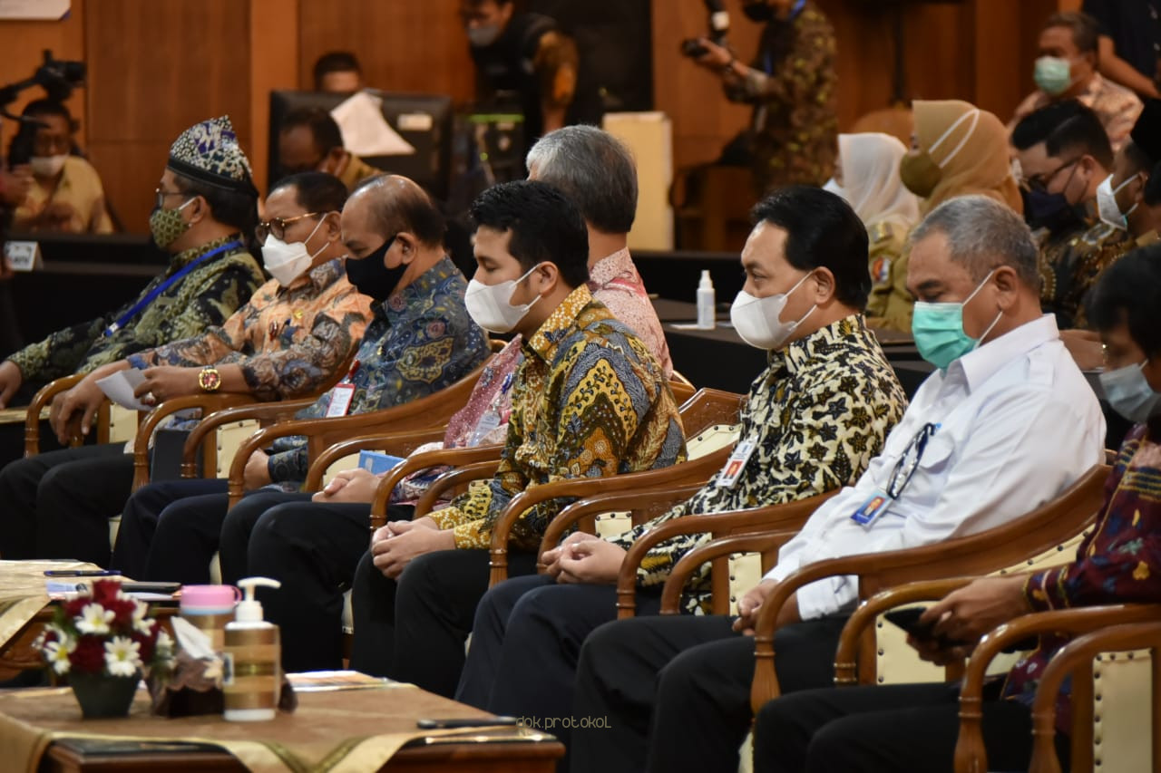 Gambar berita