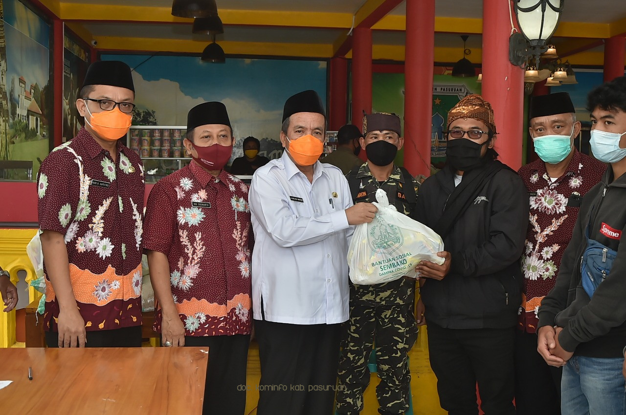 2950 Pekerja Seni, Pelaku Wisata dan Budaya di Kabupaten Pasuruan Dapat Bantuan Sembako