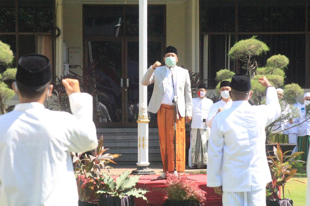 Bupati Irsyad Yusuf Pimpin Upacara Peringatan Hari Santri Nasional