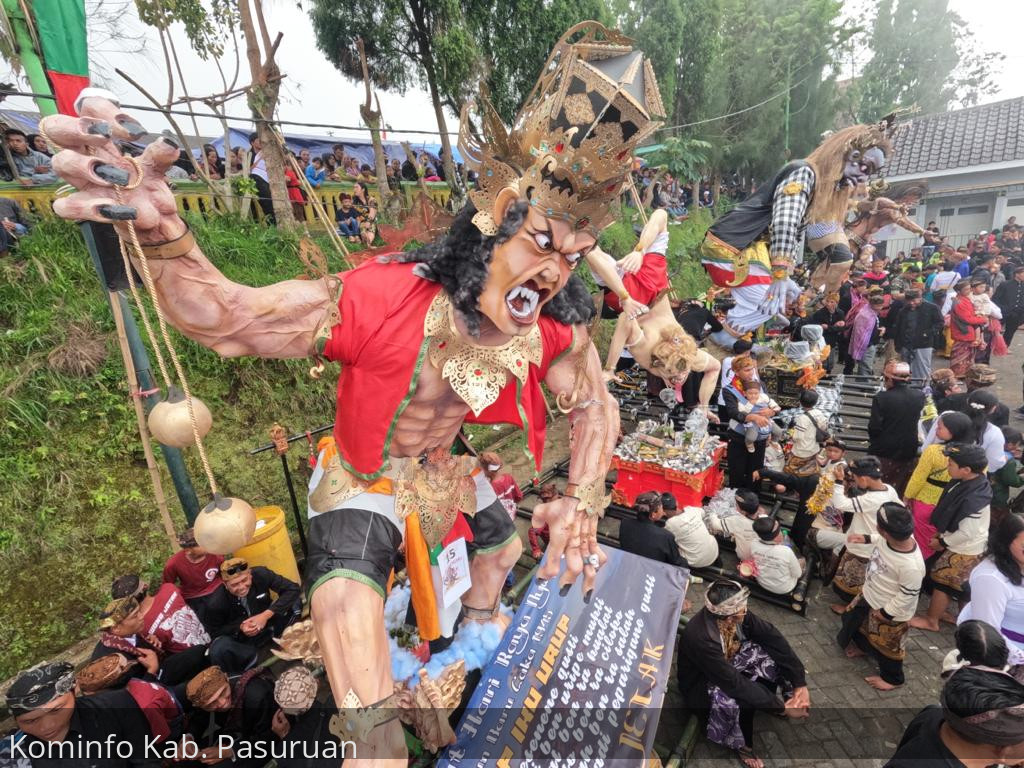 2 Tahun Dibatasi, Suku Tengger di Tosari Bergembira Gelar Pawai Ogoh-Ogoh