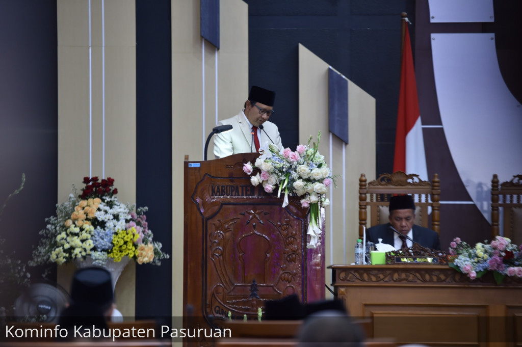 Bupati Irsyad Yusuf Sampaikan LKPJ Tahun Anggaran 2022