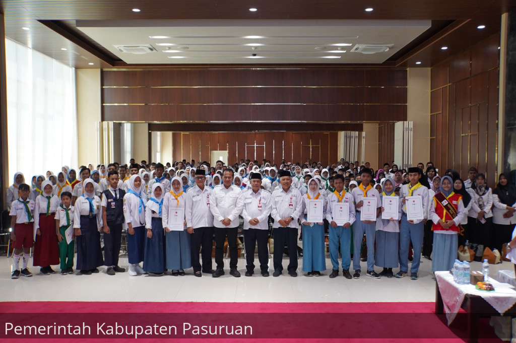 Ratusan Pengurus PMR dari 88 Lembaga Pendidikan di Kabupaten Pasuruan,  Dikukuhkan