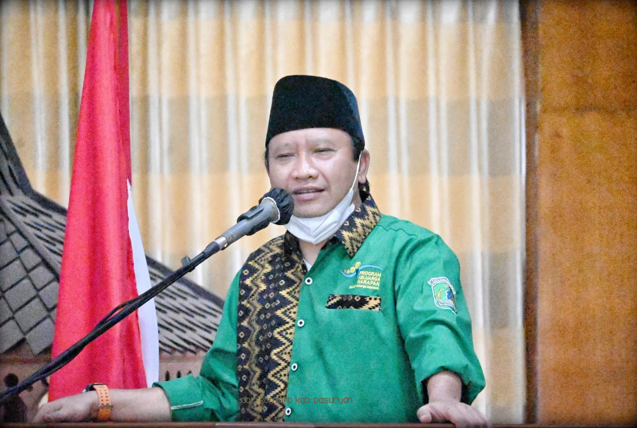 Bupati Irsyad Yusuf Himbau ASN Pemkab Pasuruan Pakai Songkok Setiap Hari Kamis dan Jumat