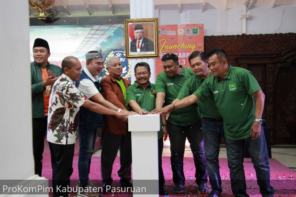 Launching Persekabpas, Pj. Bupati Motivasi ke-23 Pemain Liga Jatim 2023