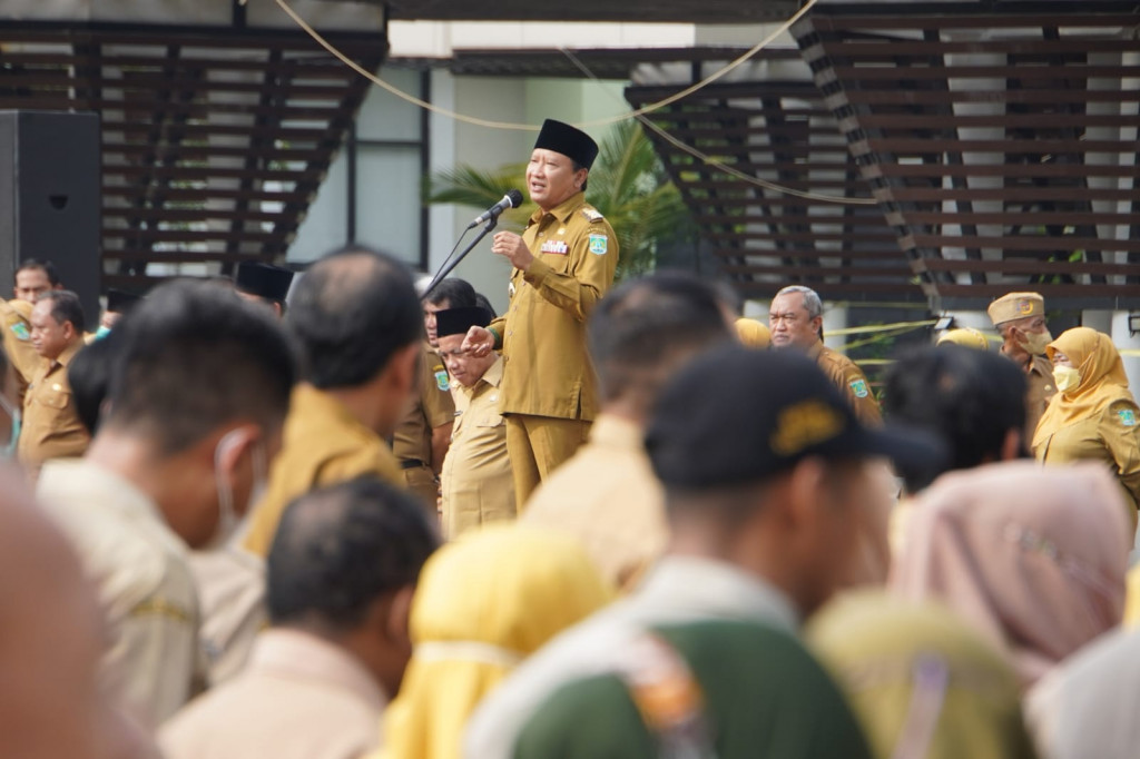 Pertama di Tahun 2023, Bupati Irsyad Yusuf Pimpin Apel di Komplek Raci