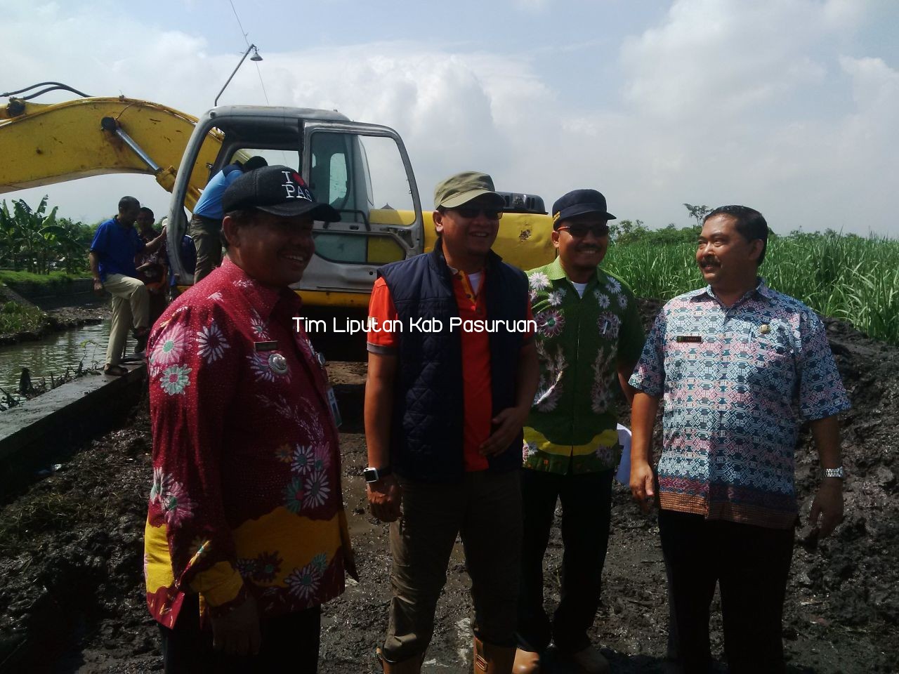 BUPATI IRSYAD PIMPIN NORMALISASI SUNGAI BETOTOT