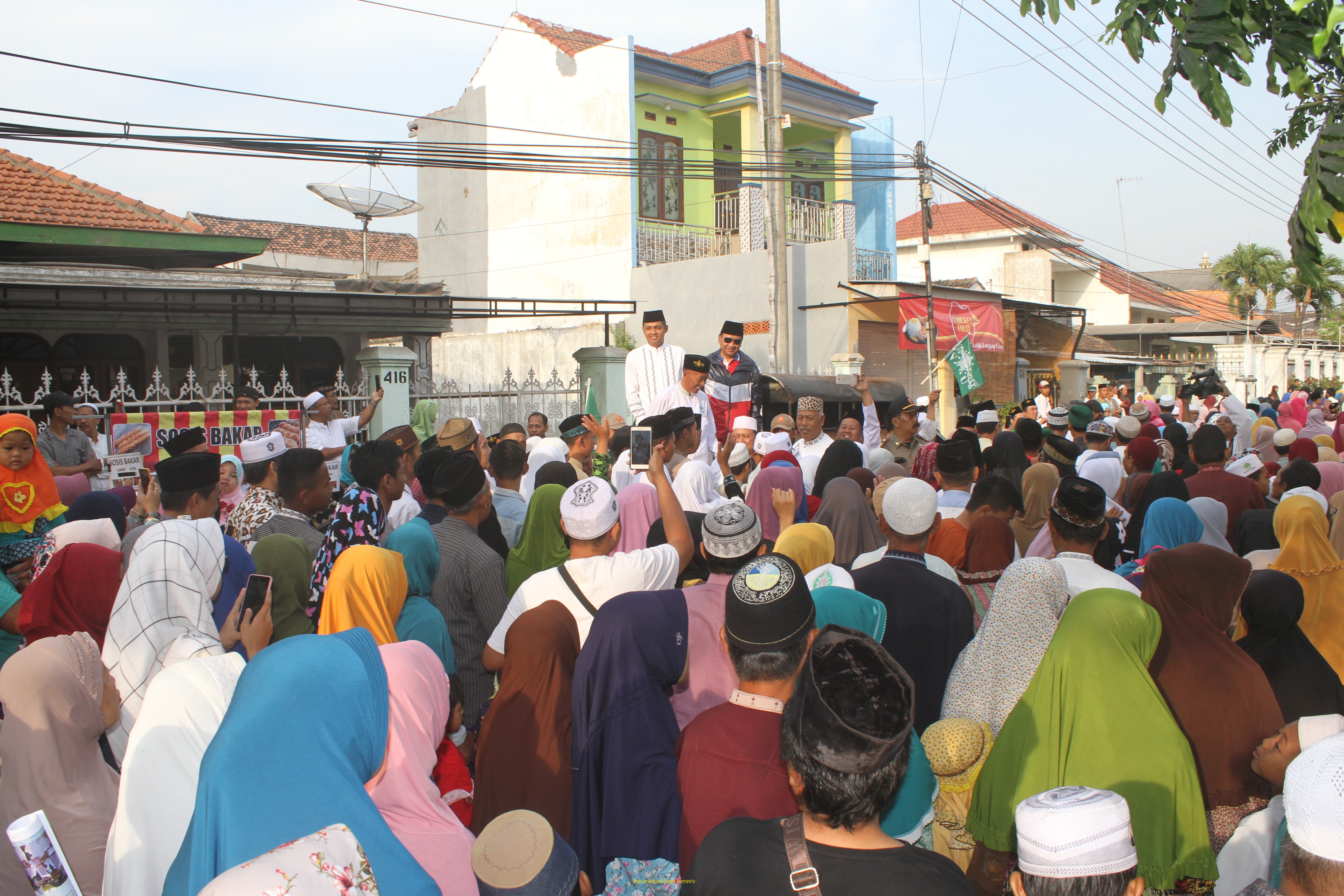 Ribuan Warga NU Ikuti Jalan Santai Hari Santri Nasional 2018