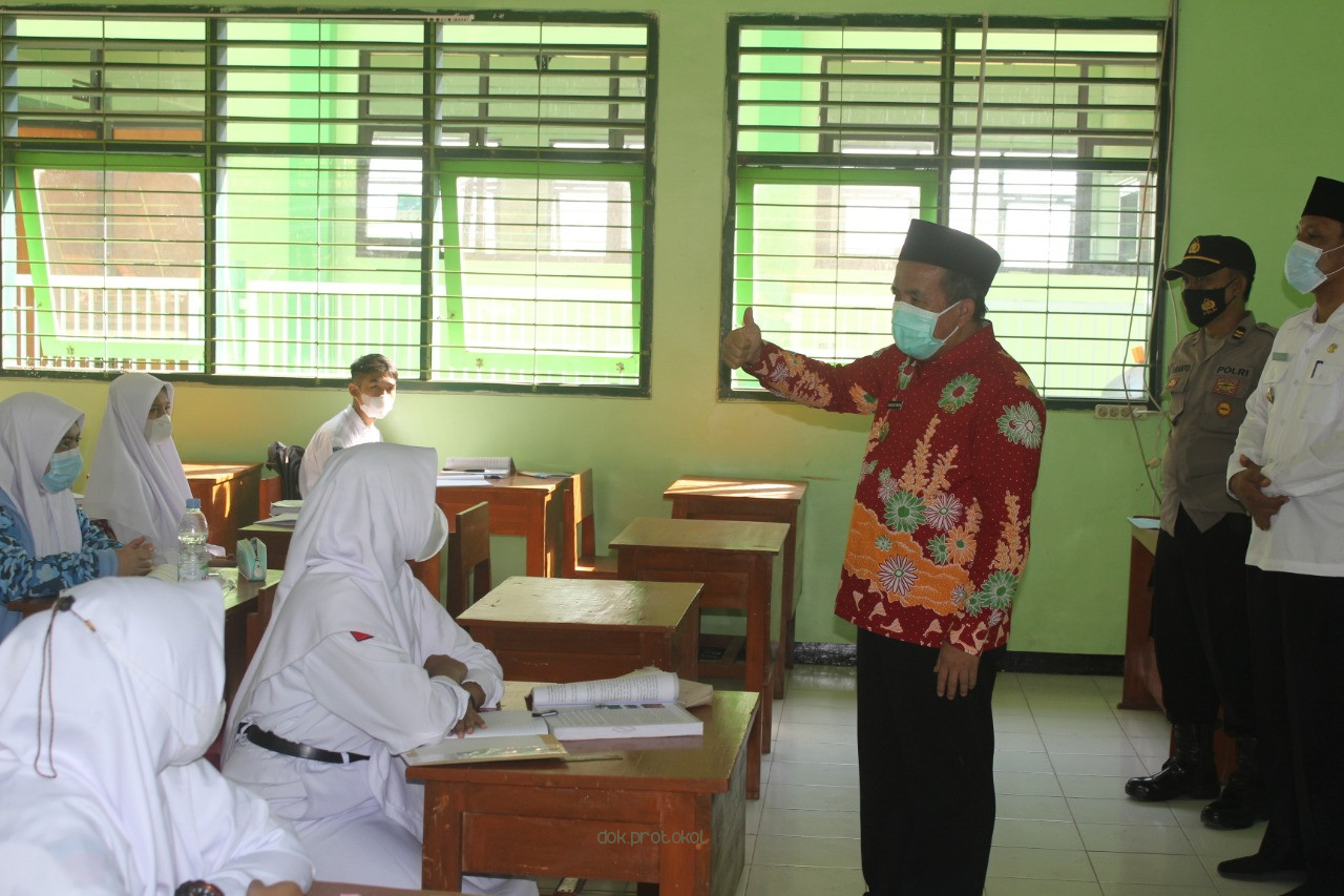 PTM Terbatas Sudah Berjalan, Wabup Minta Semuanya Taat Prokes