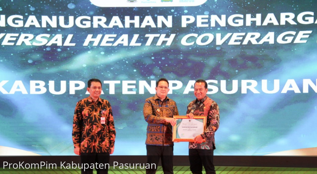Capaian ODF 100 Persen dan Kepesertaan UHC Mendekati 100 Persen, Pemkab Pasuruan Raih Dua Penghargaan Dari Gubernur Jatim