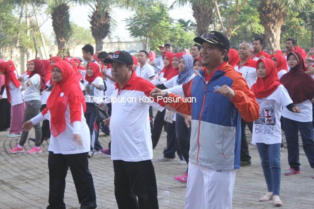 Hari Perawat Sedunia, RSUD Bangil Gelar Jalan Sehat dan Senam Cuci Tangan
