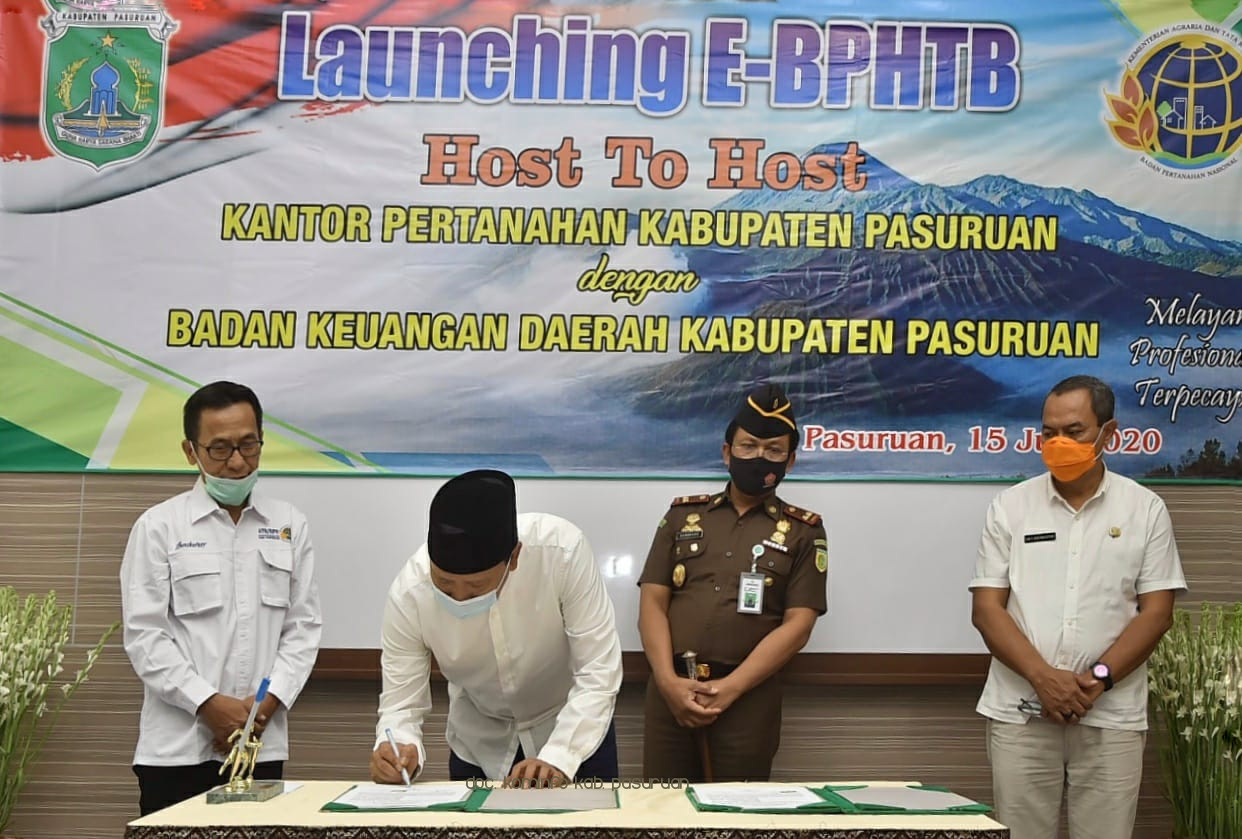 Bupati Irsyad Yusuf Launching Host to Host e-BPHTB 