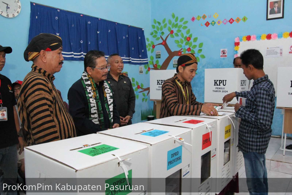 Monitoring Pemilu 2024, Pj. Bupati Pasuruan Apresiasi Tingginya Animo Pemilih, Kreatifitas Penyelenggara dan Kesigapan Tim Gabungan Pengamanan