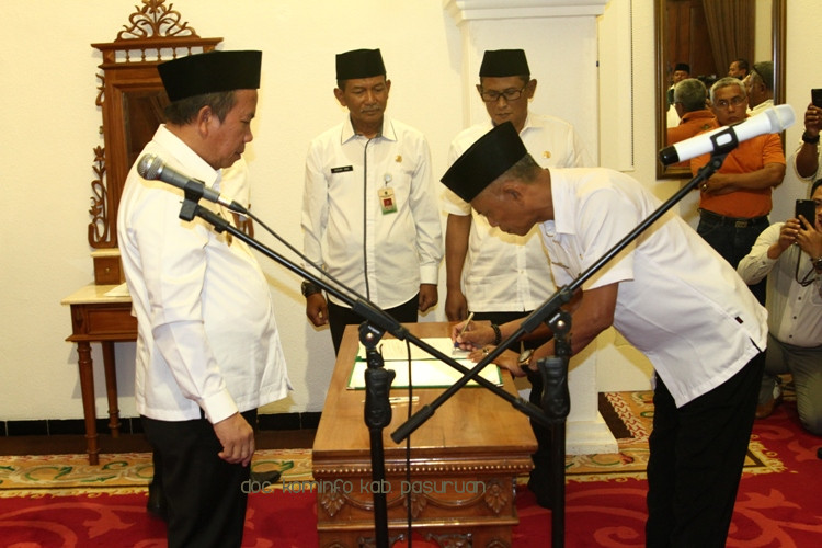 8 Pejabat Hasil Seleksi Pimpinan Tinggi Pratama di Kabupaten Pasuruan, Dilantik