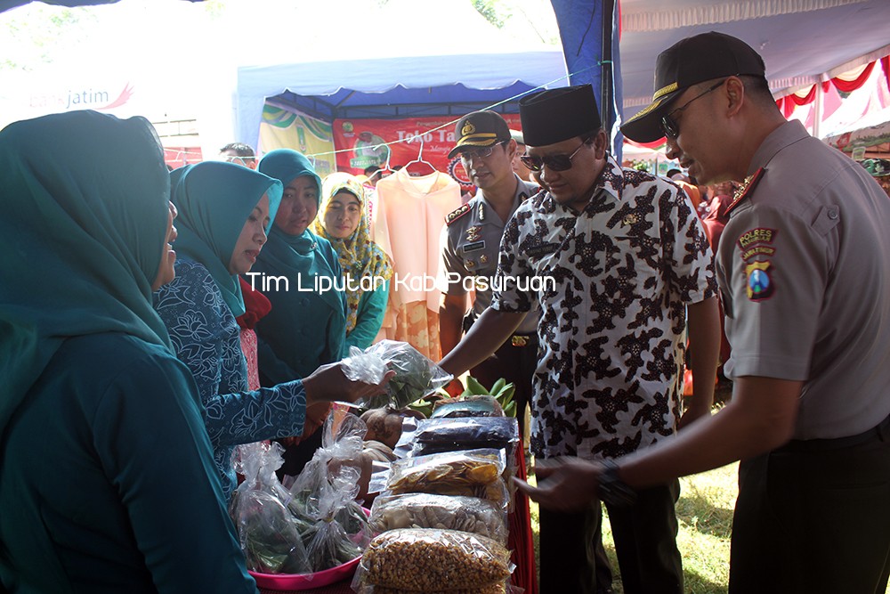 Ribuan Warga Serbu Pasar Murah Ramadhan Yang digelar Pemkab Pasuruan