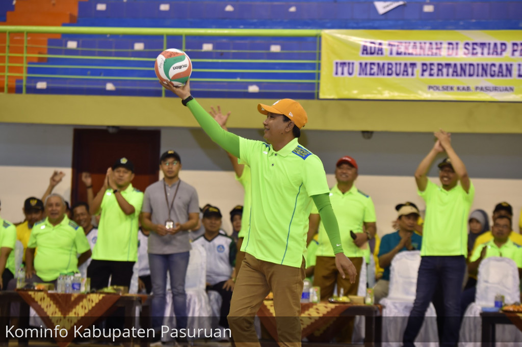 Bupati Irsyad Yusuf Buka Kejuaraan Voli Pelajar SMP se-Kabupaten Pasuruan