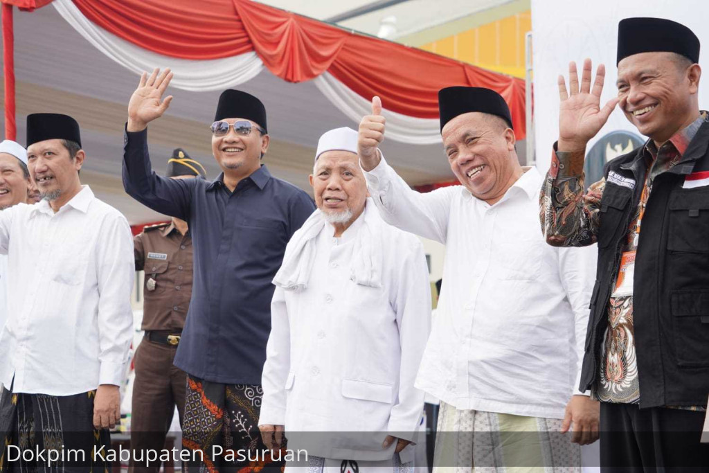 Bupati dan Wakil Bupati Berangkatkan Calon Jemaah Haji Kabupaten Pasuruan Tahun 2023