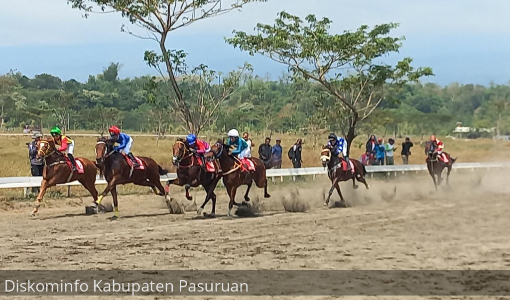 Panglima TNI Buka Kejuaraan Pacu Kuda Nasional di Pasuruan