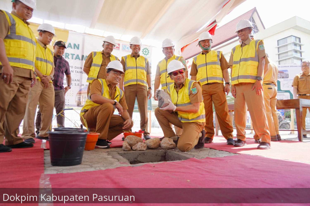 Peletakan Batu Pertama Gedung Kantor OPD dan Gedung Kantor BPBD, Bupati Irsyad Berharap Pembangunan Tepat Waktu dan Aman