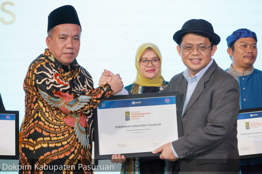 Eksplor Eksotika Bromo, Pemkab Pasuruan Raih Penghargaan Tourism Enterpreneurial Recognition 2023