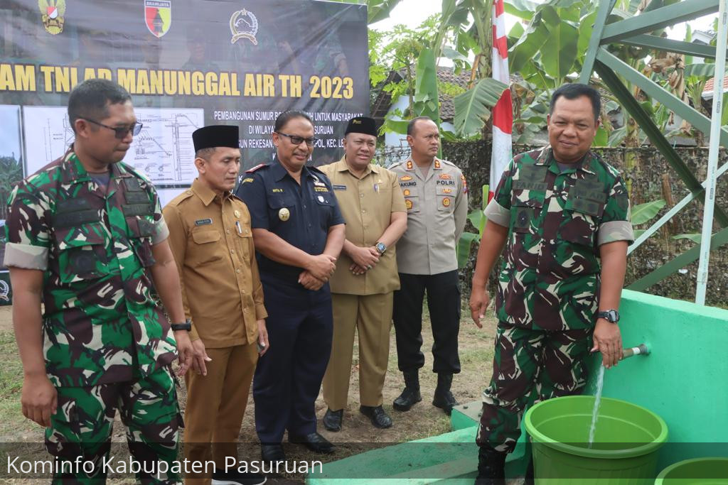 Pangdam V Brawijaya Resmikan Penggunaan Sumur Bor Untuk Ratusan Warga Lekok