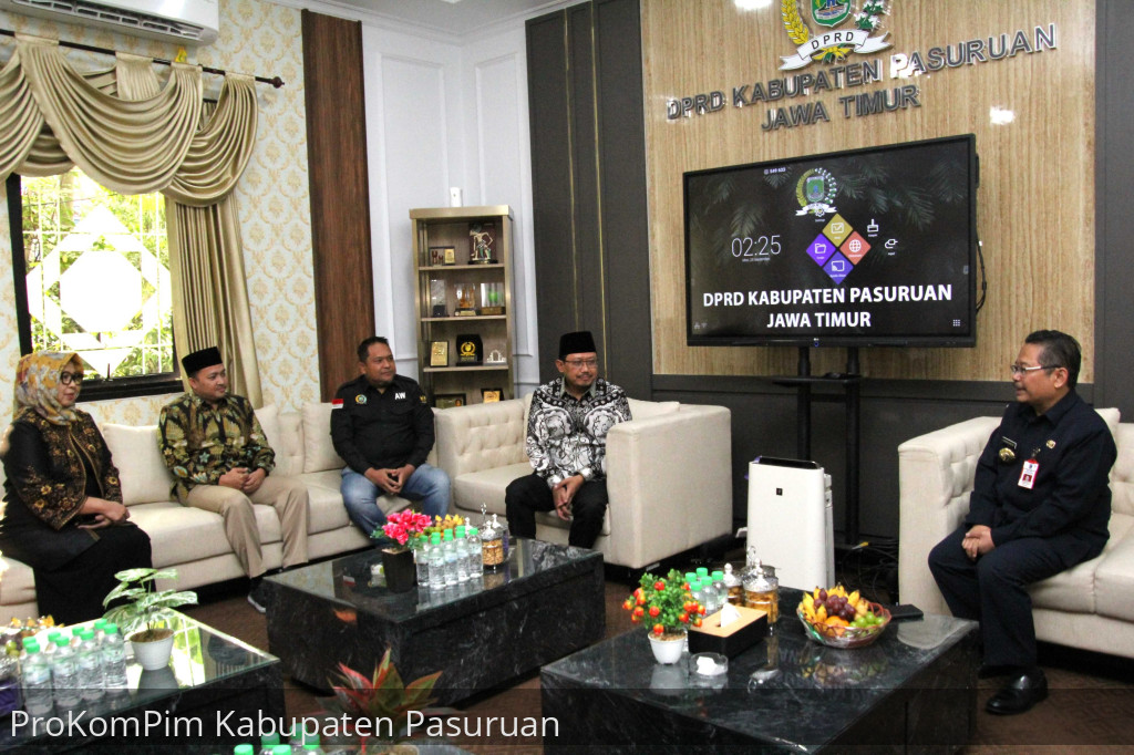 Hari Pertama Bertugas, Pj. Bupati Pasuruan Bersilaturahmi ke DPRD Kabupaten Pasuruan