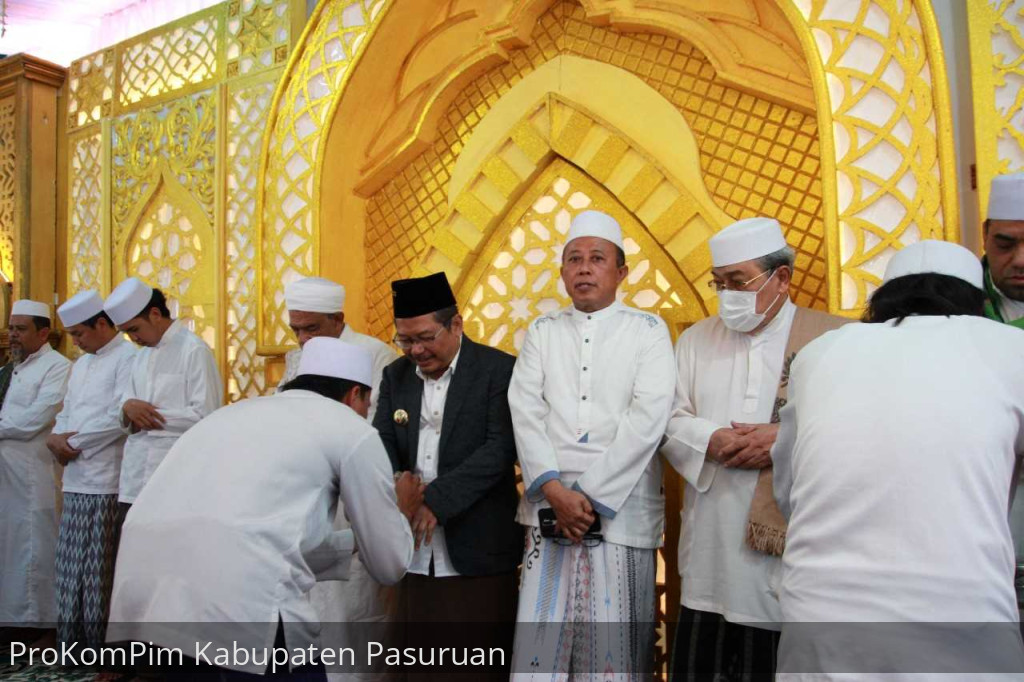Peringatan Maulid Nabi Muhammad SAW di Masjid Cheng Hoo, Pj. Bupati Andriyanto Minta Masukan Konstruktif Dari Kyai dan Ulama