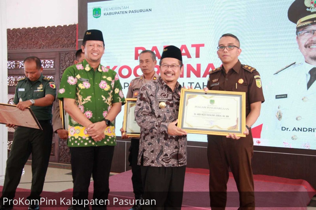 Buka Rakor Persiapan Pemilu di Kabupaten Pasuruan, Pj. Bupati Andriyanto Apresiasi Dukungan Penuh Forkopimda