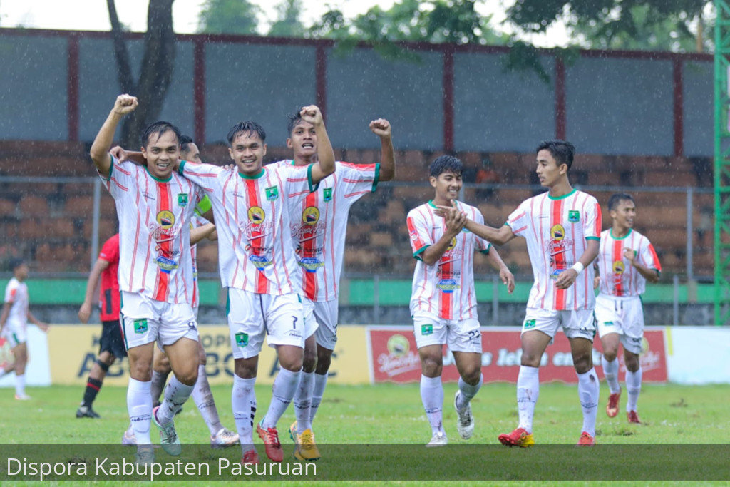 Lolos 8 Besar Liga 3 PSSI Jatim. Persekabpas Tampil Garang Libas PSMP Skor Telak 6-0