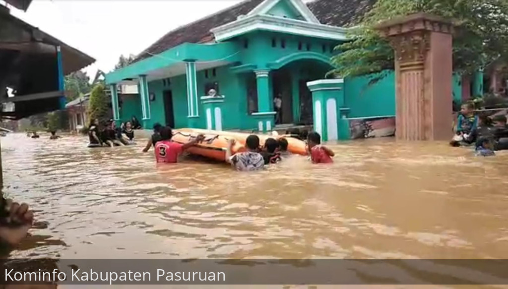 Banjir Terjang 11 Desa di Kabupaten Pasuruan