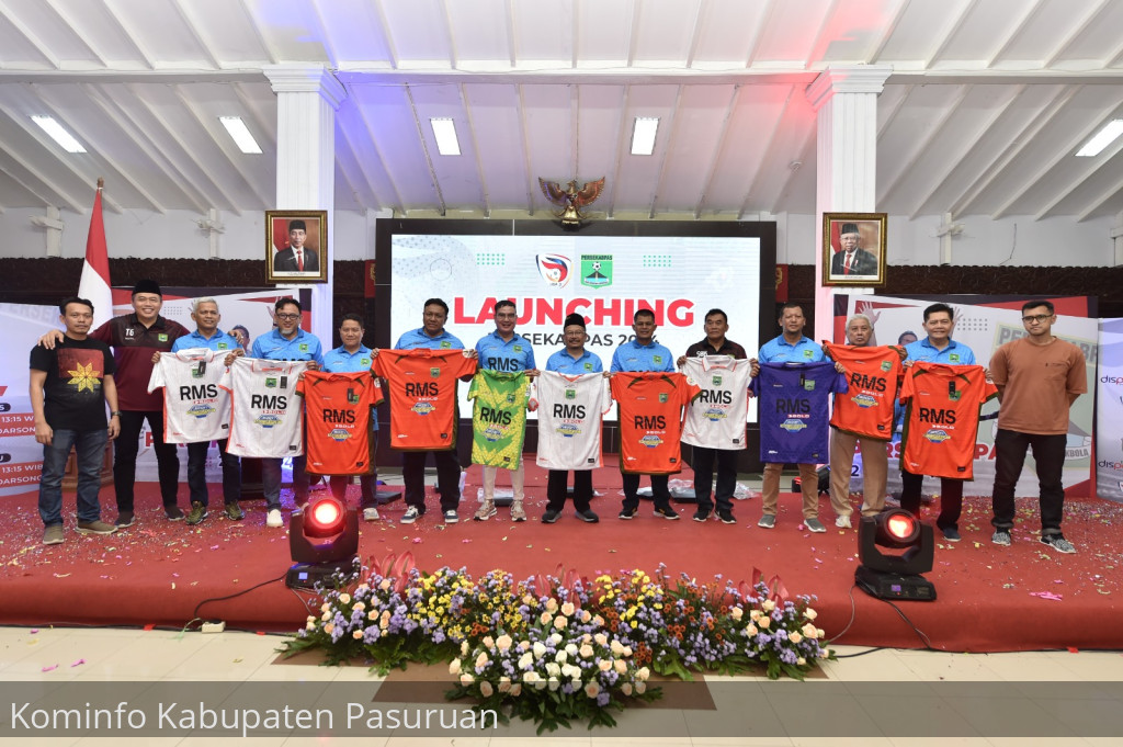 Jelang Laga Perdana Liga 3 Nasional, Pj Bupati Andriyanto Launching Pemain dan Jersey Baru Persekabpas