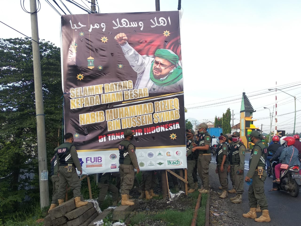 Belasan Reklame Tak Berijin di Kabupaten Pasuruan, Ditertibkan