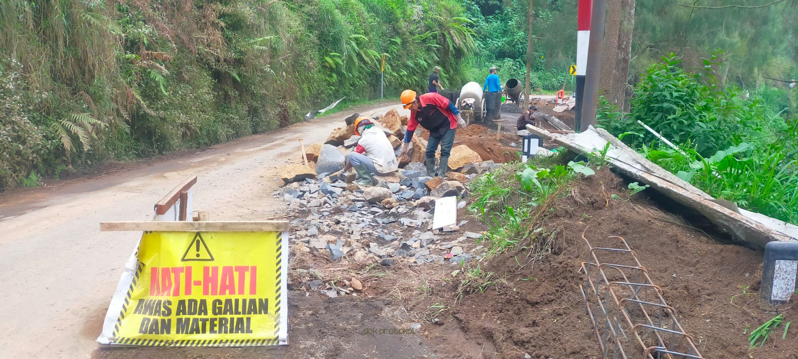 Didanai APBN Rp 16 M. Perbaikan 9 Ruas Jalan di Kecamatan Tosari Menuju Bromo, Selesai
