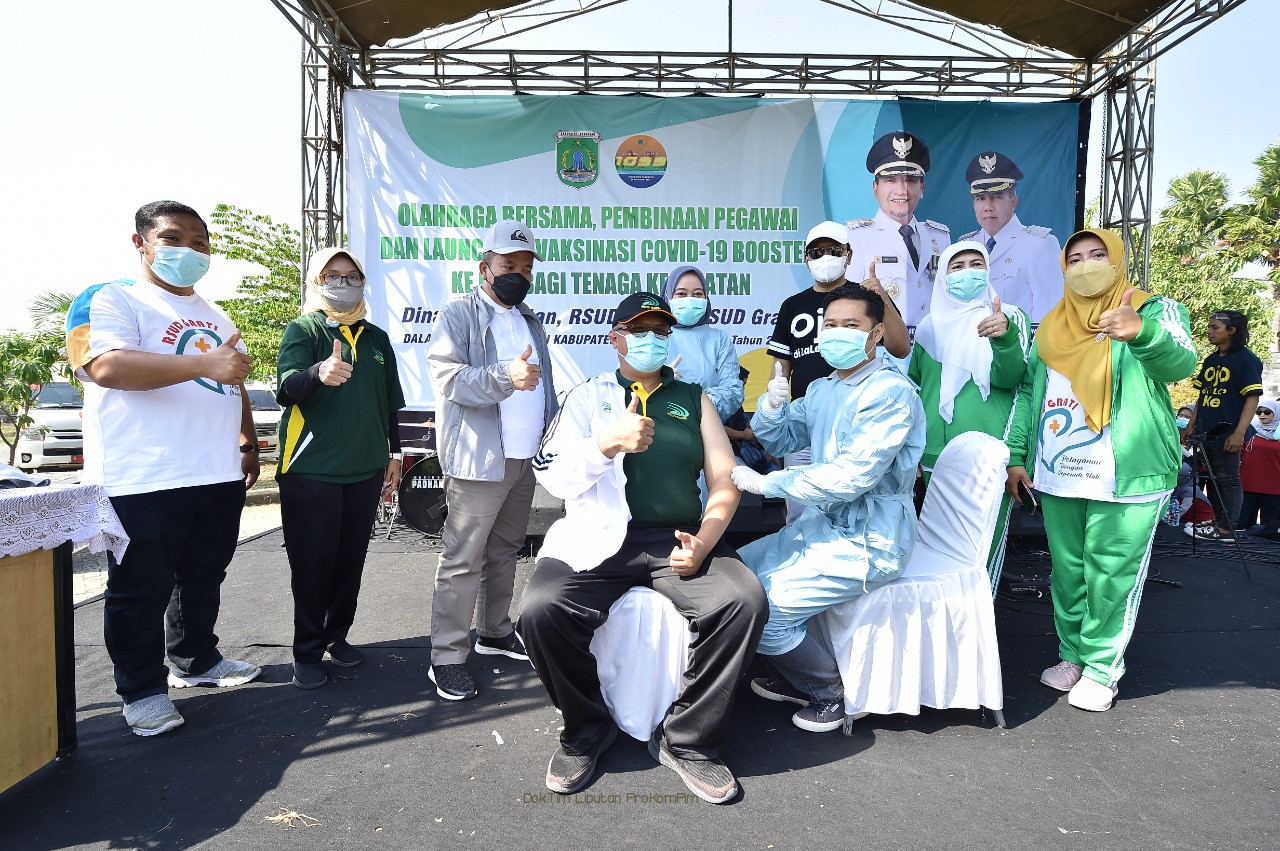 Bupati Irsyad Yusuf Launching Vaksinasi Booster Kedua Tenaga Kesehatan se-Kabupaten Pasuruan 