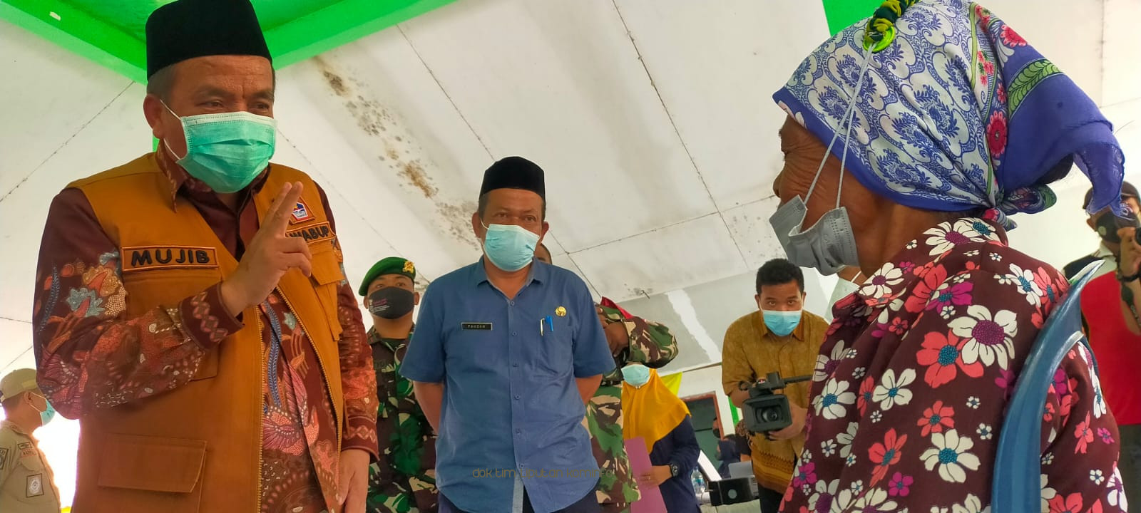 Wabup Mujib Imron Pantau Vaksinasi di 4 Kecamatan Dengan Capaian Terendah 