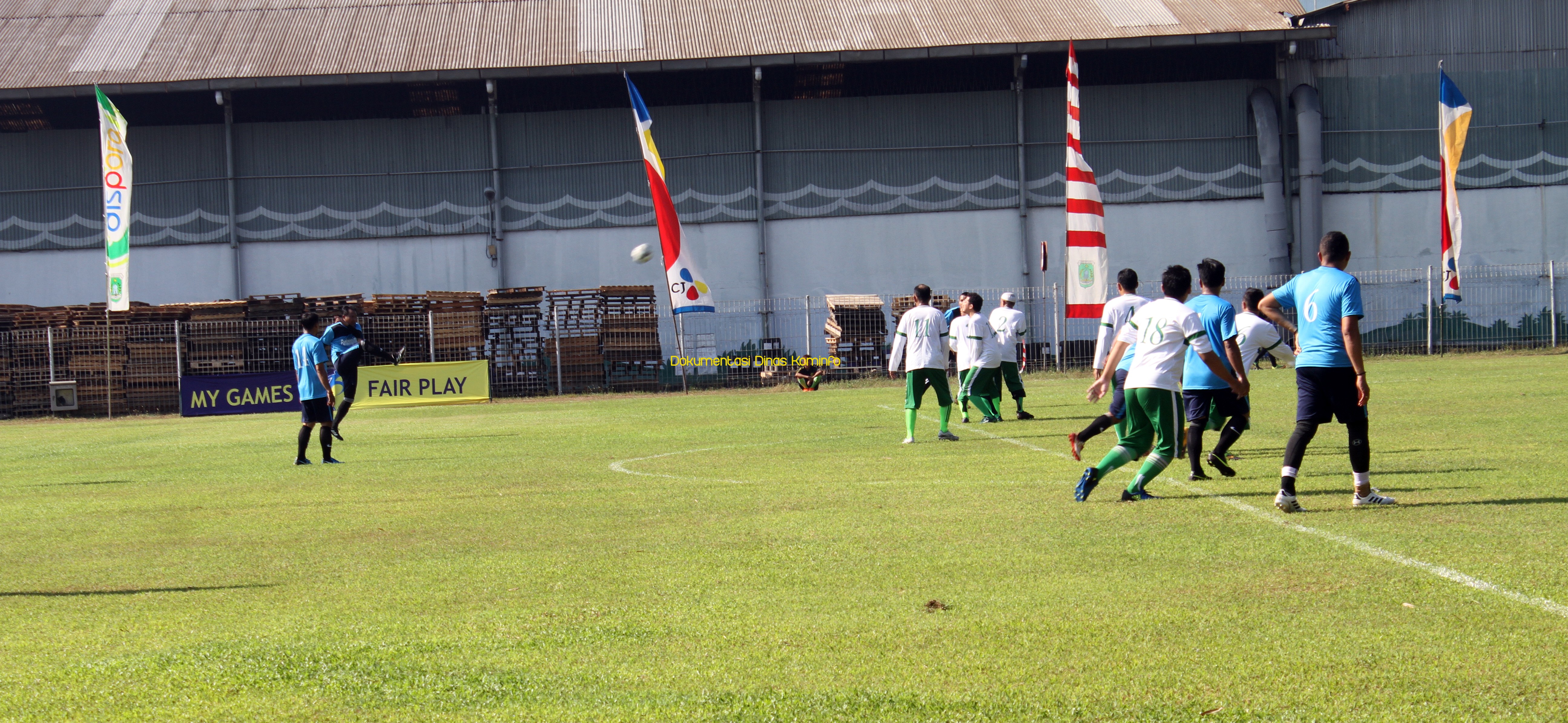 Pertandingan Sepak Bola Ulama Vs Umaro', Bupati Irsyad Ciptakan 3 Gol 