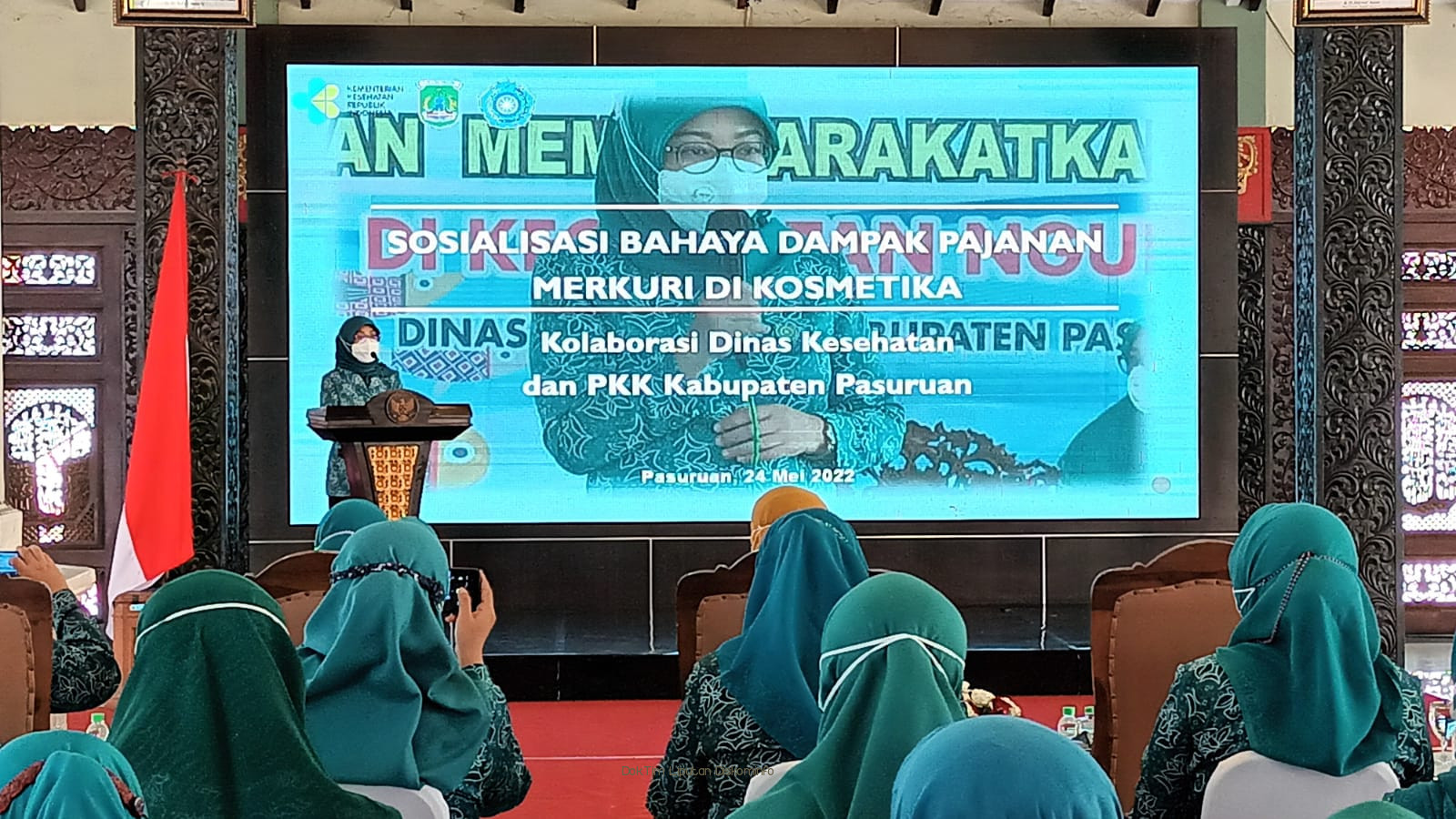 Ketua TP PKK Kabupaten Pasuruan, Ny Lulis Irsyad Yusuf Tegaskan Perempuan Harus Pandai Pilih Kosmetik Supaya Tak Kena Kanker Kulit
