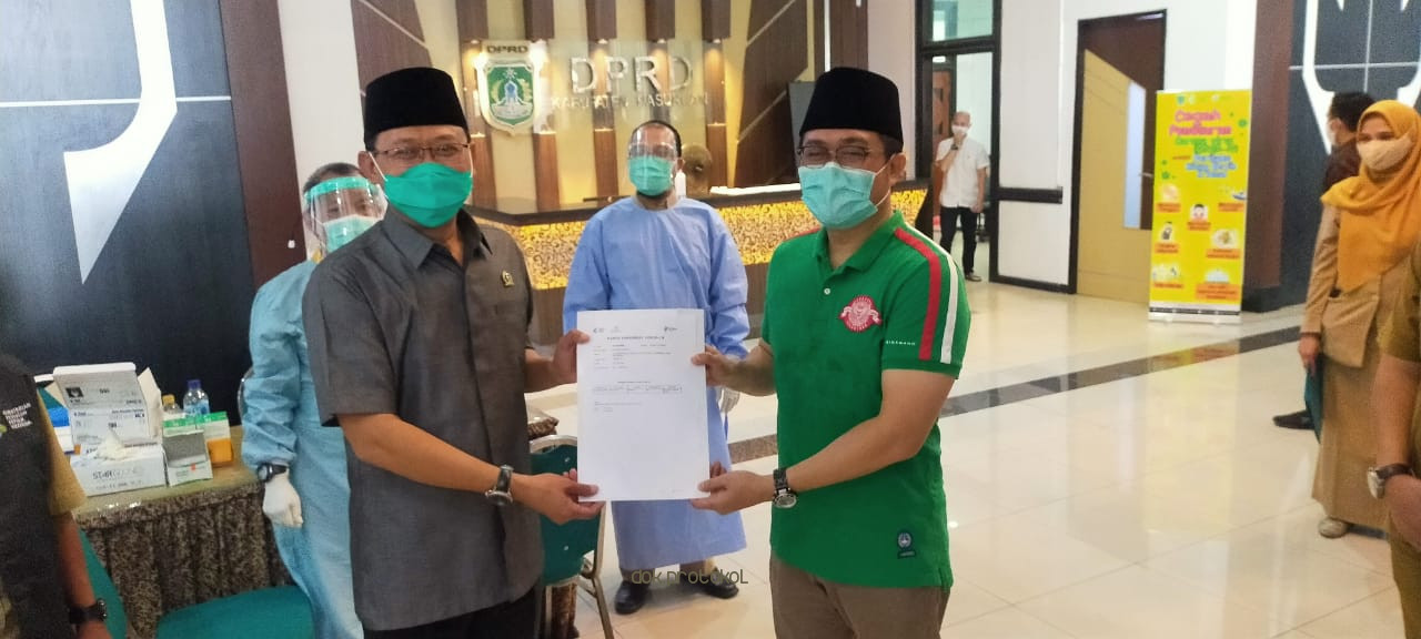 Keluarga Besar DPRD Kabupaten Pasuruan, Disuntik Vaksin 