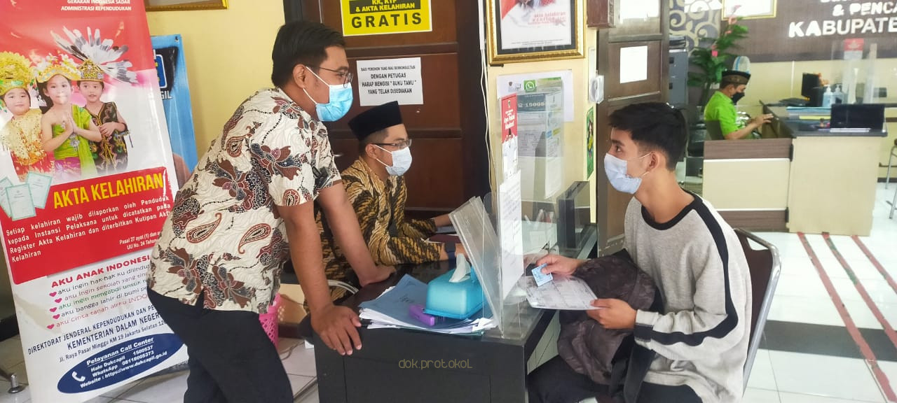 Sehari, Dispendukcapil Kabupaten Pasuruan Terbitkan Ribuan Dokumen Kependudukan 